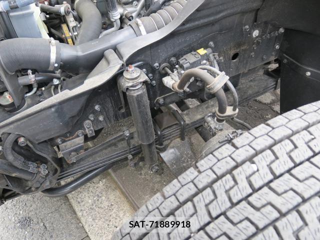Mitsubishi FIGHTER 2024-02 8659050-24