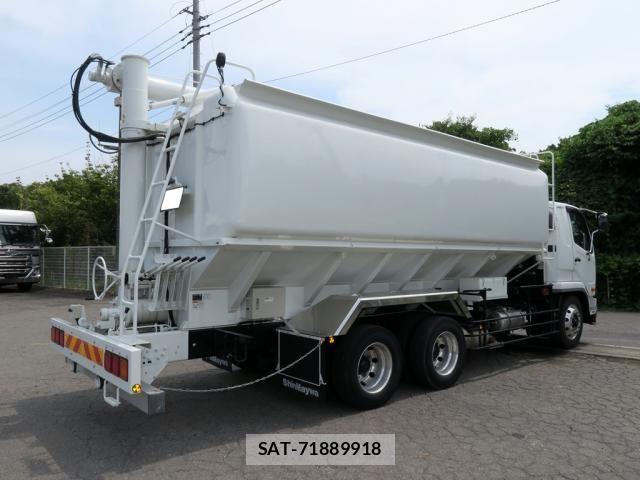 Mitsubishi FIGHTER 2024-02 8659050-3