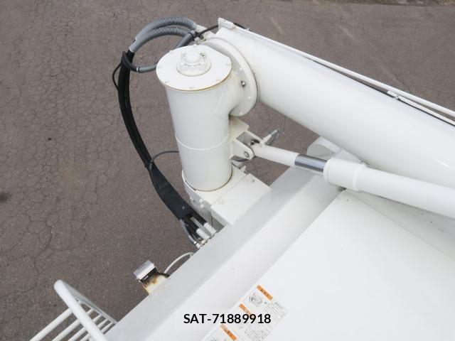 Mitsubishi FIGHTER 2024-02 8659050-7