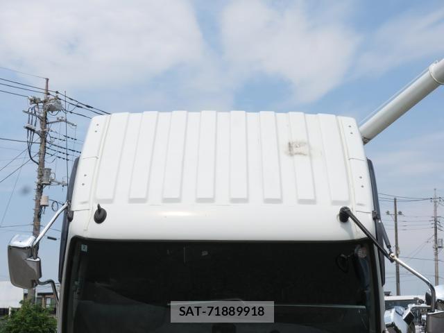 Mitsubishi FIGHTER 2024-02 8659050-8