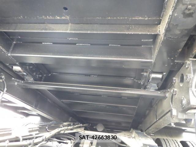 Mitsubishi FIGHTER 2026-04 8659048-23