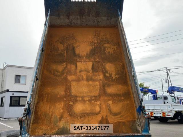 Mitsubishi FIGHTER 2015-05 8659057-10
