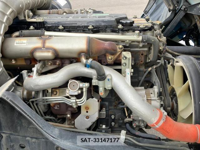 Mitsubishi FIGHTER 2015-05 8659057-17