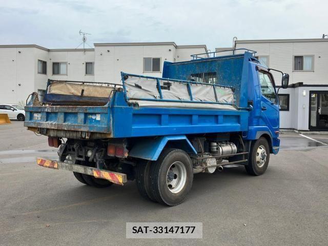 Mitsubishi FIGHTER 2015-05 8659057-2
