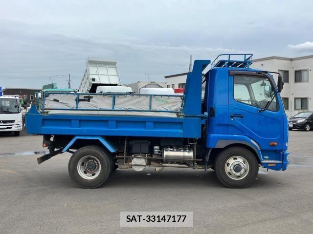 Mitsubishi FIGHTER 2015-05 8659057-7