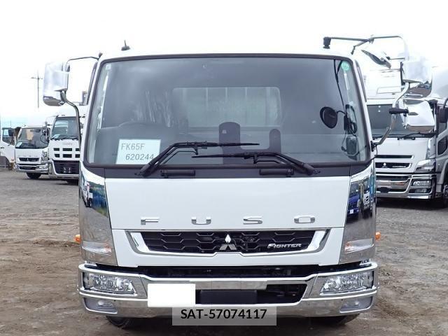 Mitsubishi FIGHTER 2024-11 8666131-4