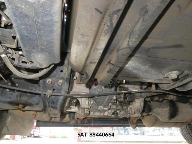 Mitsubishi FIGHTER 2019-02 8666132-21