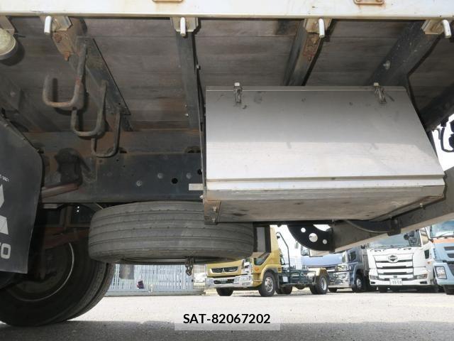 Mitsubishi FIGHTER 2019-05 8659054-15