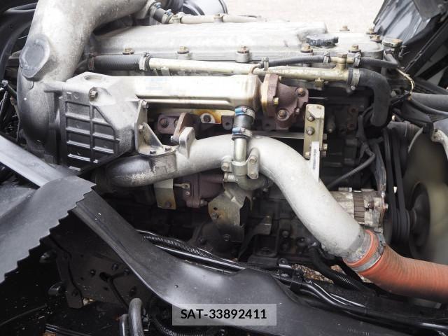 Mitsubishi FIGHTER 2006-10 8666133-15