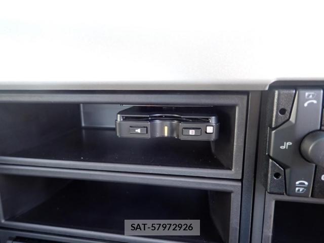 Mitsubishi FIGHTER 2026-05 8685541-15