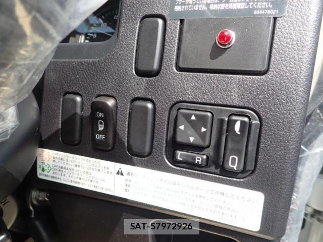 Mitsubishi FIGHTER 2026-05 8685541-21