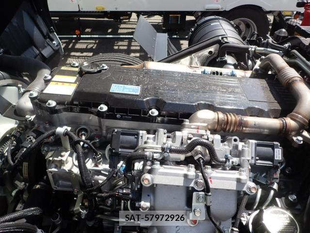 Mitsubishi FIGHTER 2026-05 8685541-25