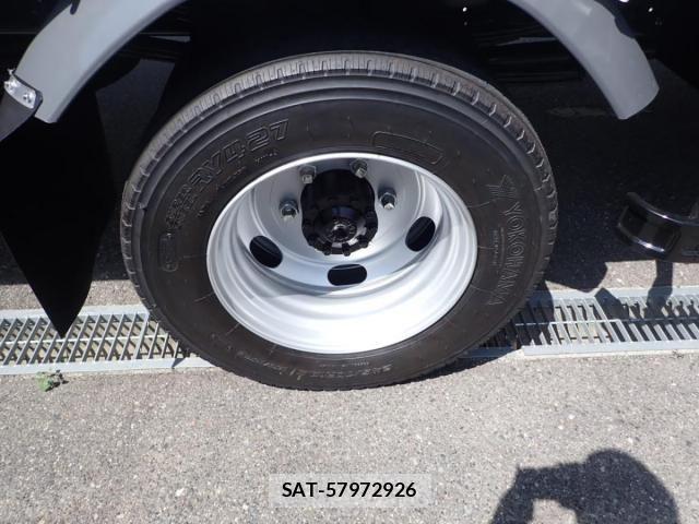 Mitsubishi FIGHTER 2026-05 8685541-29