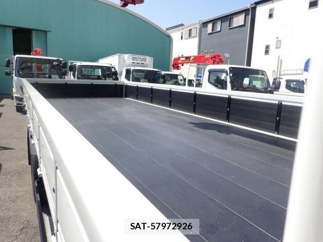 Mitsubishi FIGHTER 2026-05 8685541-3