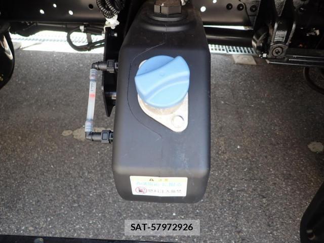 Mitsubishi FIGHTER 2026-05 8685541-7