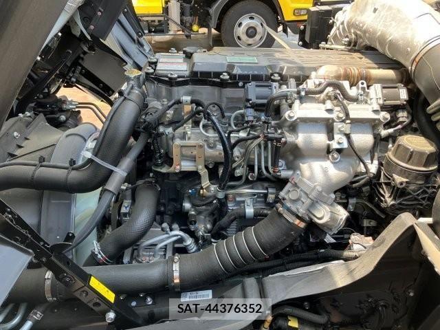 Mitsubishi FIGHTER 2025-11 8685546-19