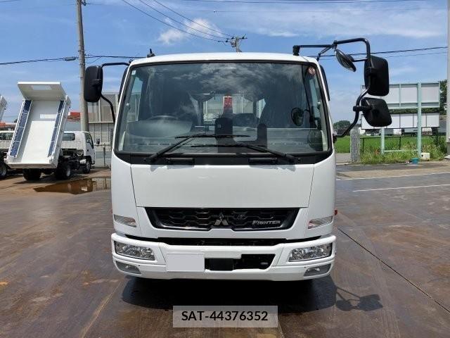 Mitsubishi FIGHTER 2025-11 8685546-6