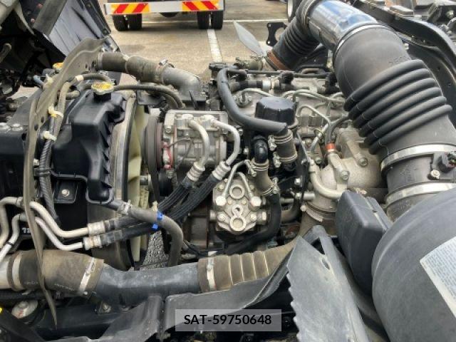 Mitsubishi FIGHTER 2020-08 8685549-18