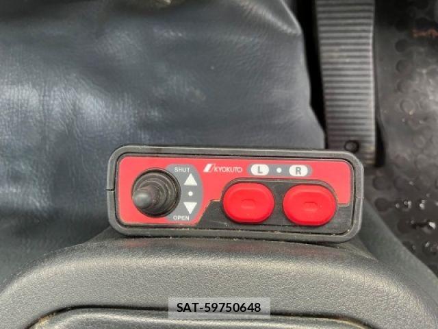 Mitsubishi FIGHTER 2020-08 8685549-24