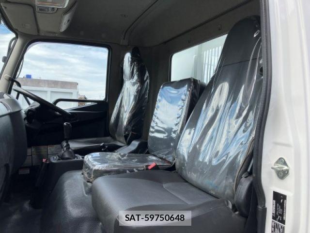 Mitsubishi FIGHTER 2020-08 8685549-27