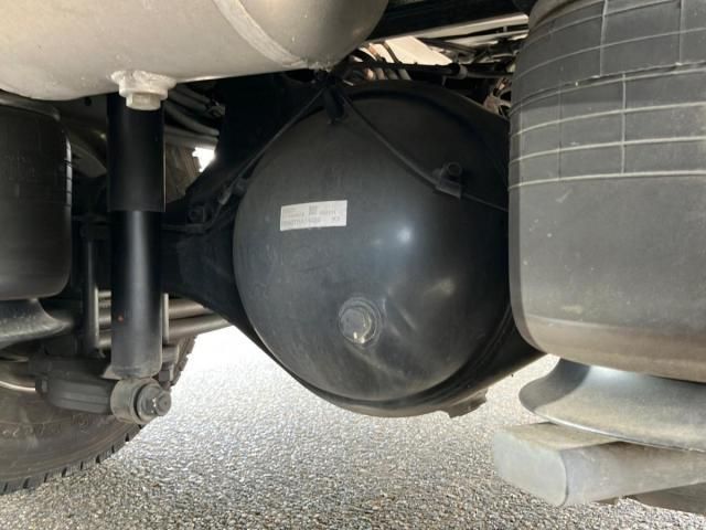 Mitsubishi FIGHTER 2023-11 8732937-17