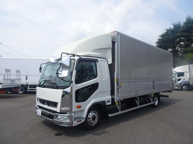 Mitsubishi FIGHTER 2026-01 8732924-0