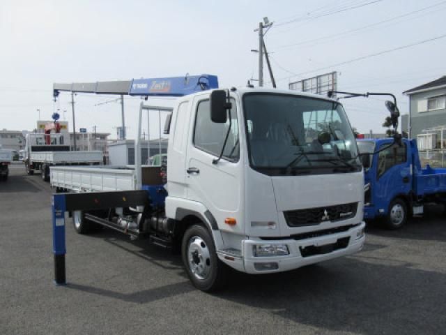 Mitsubishi FIGHTER 2026-04 8732916-0
