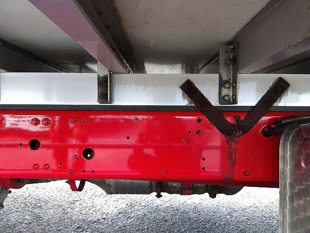 Mitsubishi FIGHTER 2019-09 8732948-17