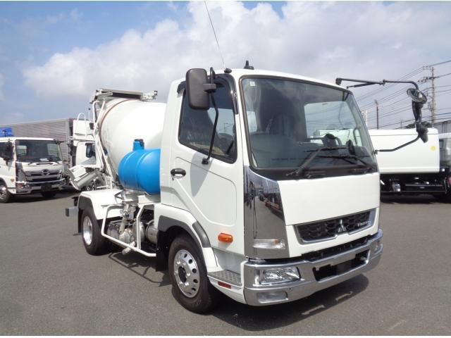 Mitsubishi FIGHTER 2025-12 8732926-0