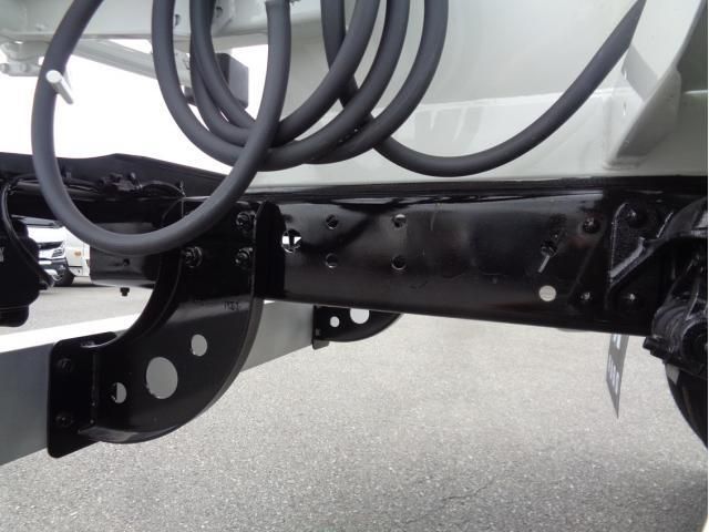 Mitsubishi FIGHTER 2025-12 8732926-16