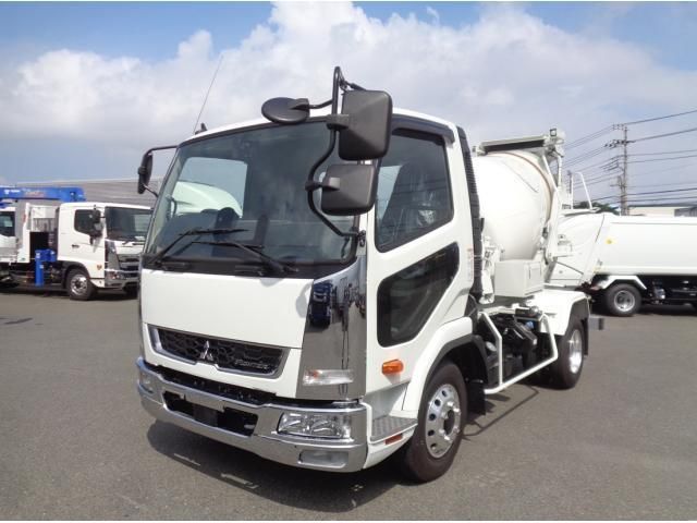 Mitsubishi FIGHTER 2025-12 8732926-1
