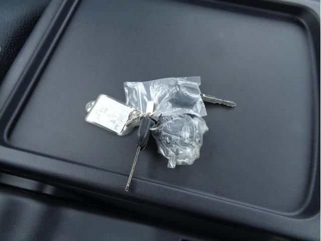 Mitsubishi FIGHTER 2025-12 8732926-23