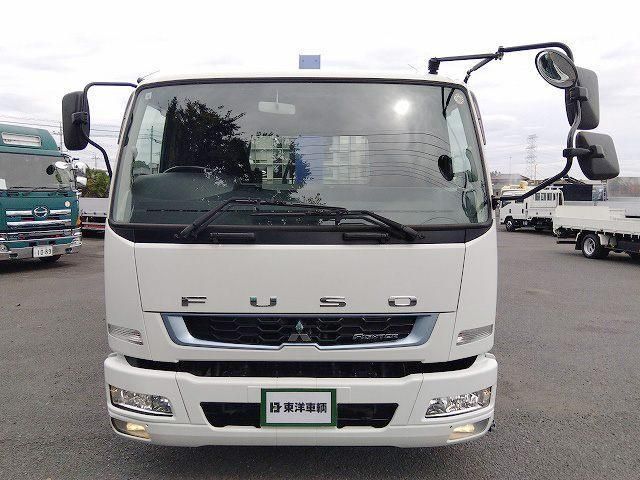 Mitsubishi FIGHTER 2018-06 8732927-1