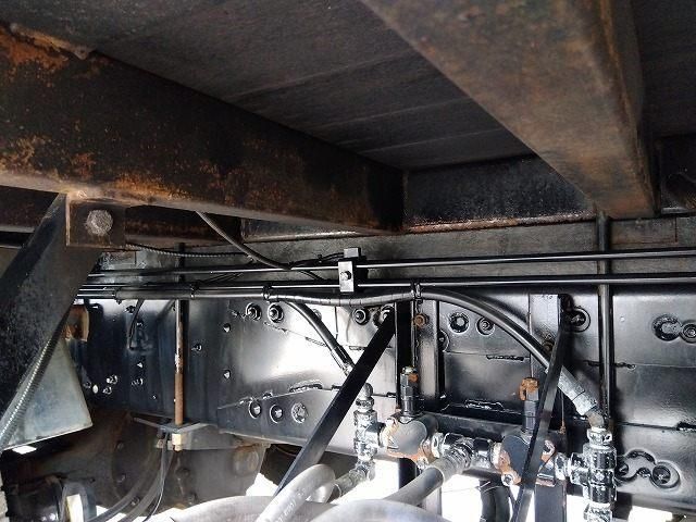 Mitsubishi FIGHTER 2018-06 8732927-21