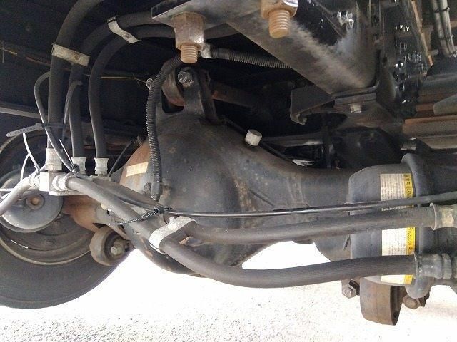 Mitsubishi FIGHTER 2018-06 8732927-23