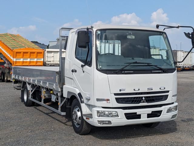 Mitsubishi FIGHTER 2010-08 8770676-1