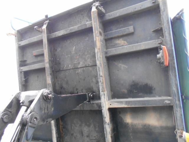 Mitsubishi FIGHTER 2002-09 8770678-9