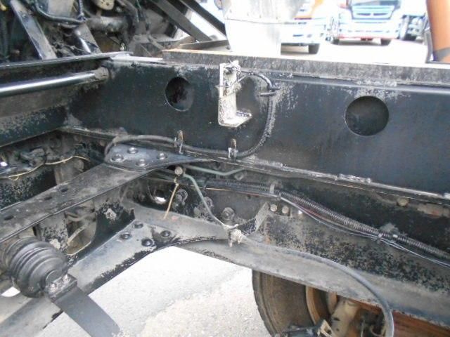 Mitsubishi FIGHTER 2002-09 8770678-19