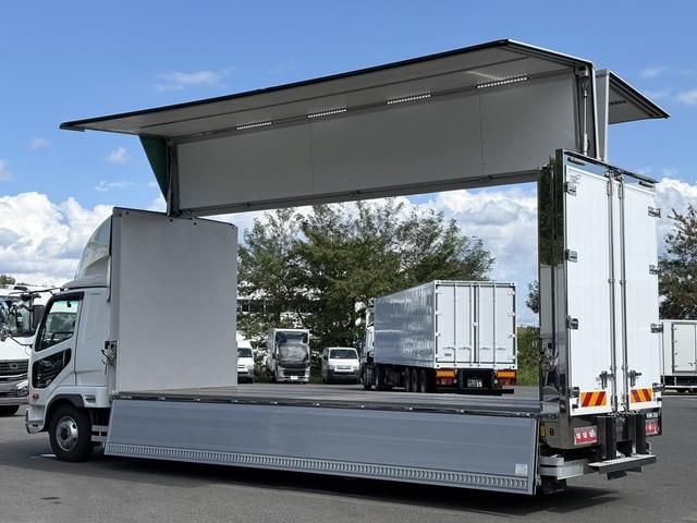 Mitsubishi FIGHTER 2024-09 8770672-10