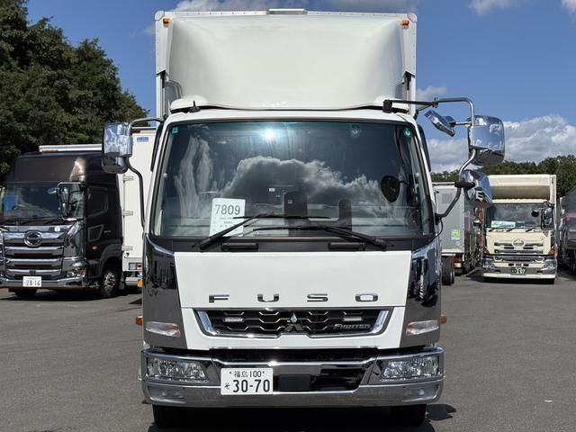 Mitsubishi FIGHTER 2024-09 8770672-1