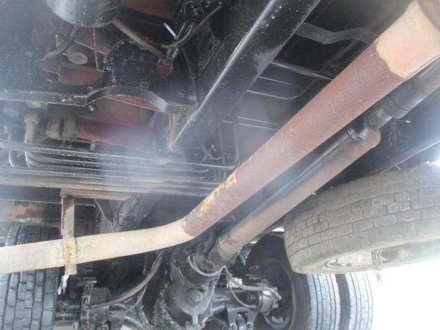 Mitsubishi FIGHTER 2004-01 8770675-28