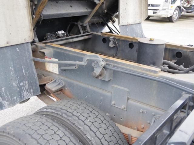Mitsubishi FIGHTER 2018-12 8770674-5