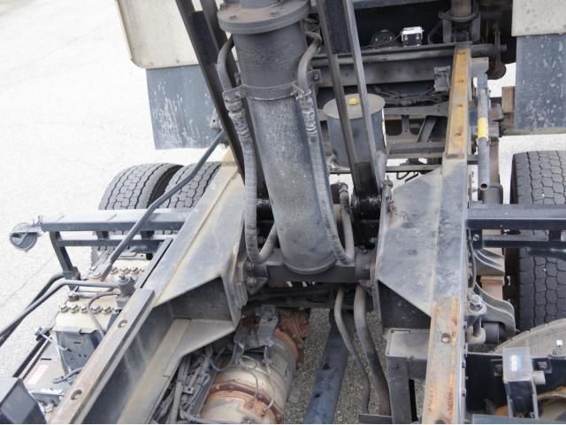 Mitsubishi FIGHTER 2018-12 8770674-7