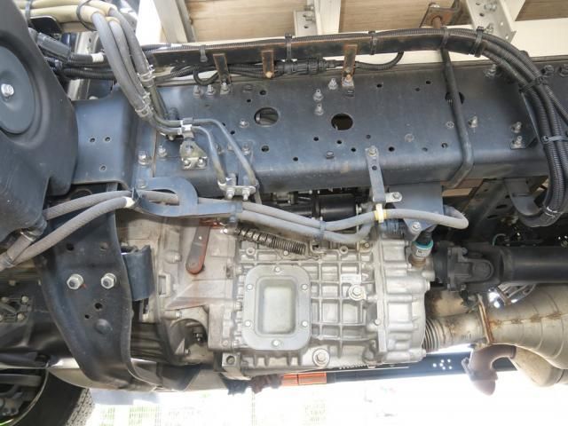 Mitsubishi FIGHTER 2020-05 8770679-18