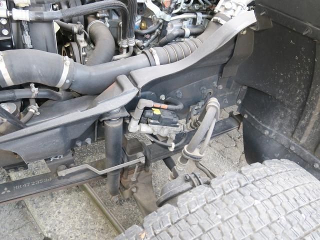 Mitsubishi FIGHTER 2020-05 8770679-19