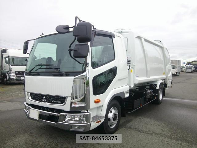 Mitsubishi FIGHTER 2026-05 8795937-0