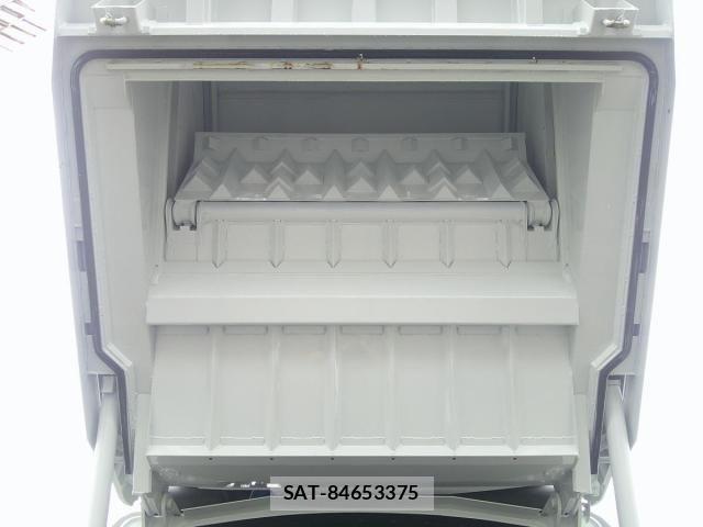 Mitsubishi FIGHTER 2026-05 8795937-12