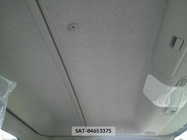 Mitsubishi FIGHTER 2026-05 8795937-26