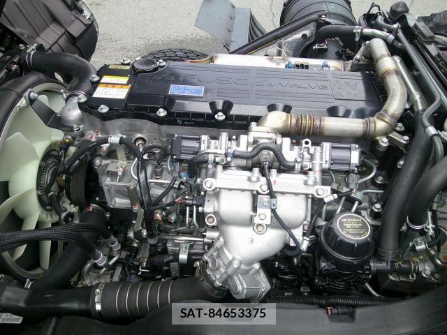 Mitsubishi FIGHTER 2026-05 8795937-28