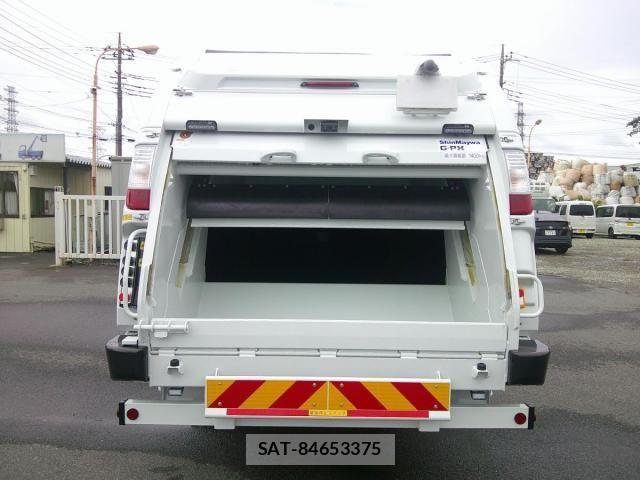 Mitsubishi FIGHTER 2026-05 8795937-8